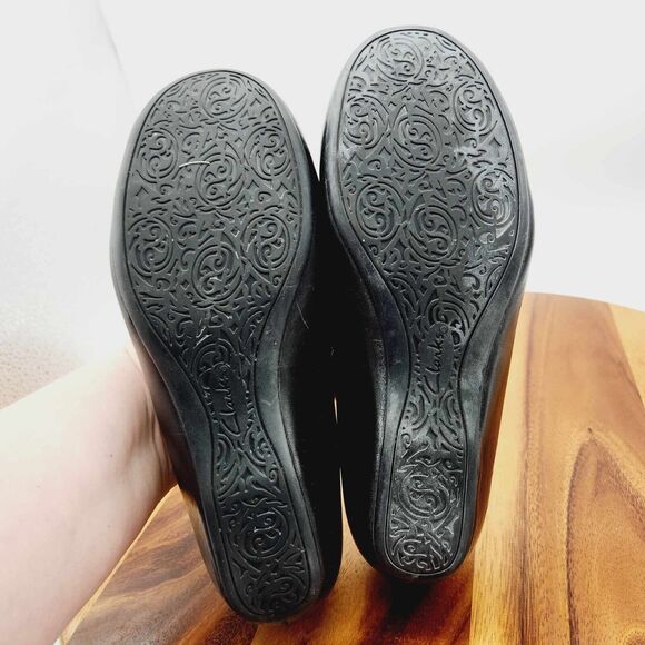 Clarks Artisan Women 6.5M Black Leather Slip On Ballet Loafer Low Heel Round Toe - Picture 8 of 12
